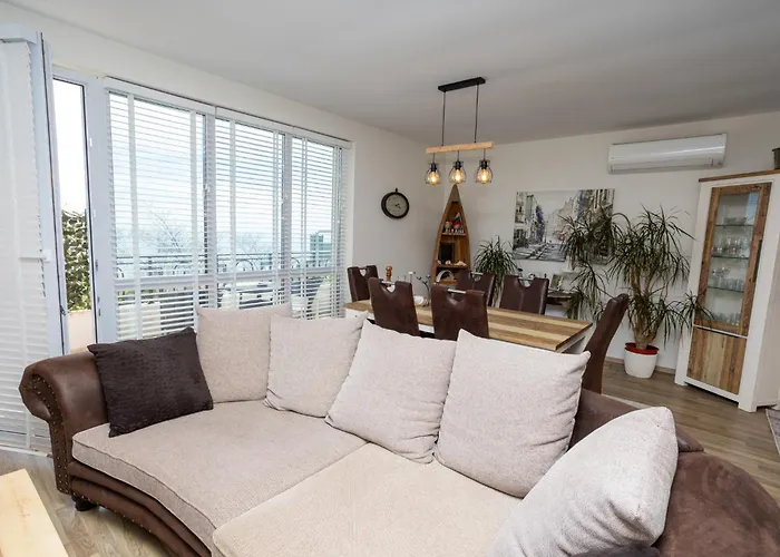 Complex Saint-george Ruim 2 Slaapk 2 Badk, Open Zeezicht *