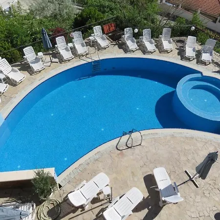 Complex Saint-george Ruim 2 Slaapk 2 Badk, Open Zeezicht *