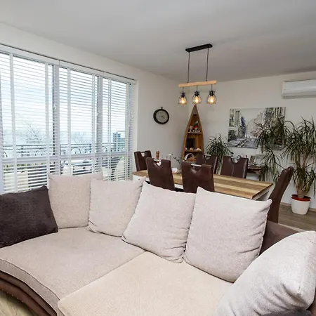 Complex Saint-george Ruim 2 Slaapk 2 Badk, Open Zeezicht *